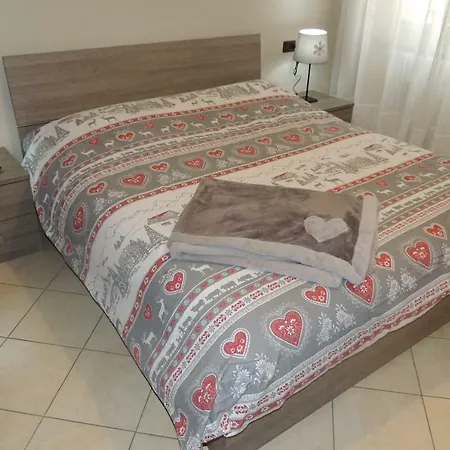 Curra House * أَويستا
